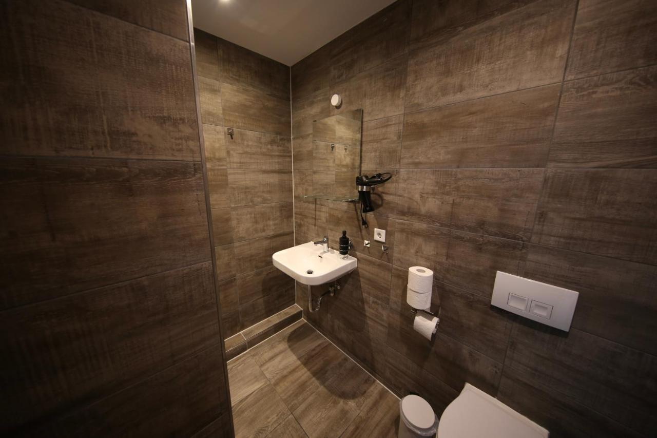Luxomes - Aparthotel Zentrum Norimberga Esterno foto