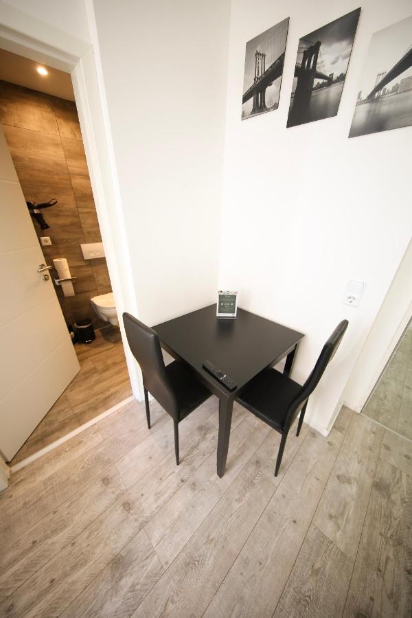 Luxomes - Aparthotel Zentrum Norimberga Esterno foto