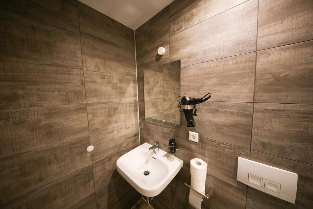 Luxomes - Aparthotel Zentrum Norimberga Esterno foto