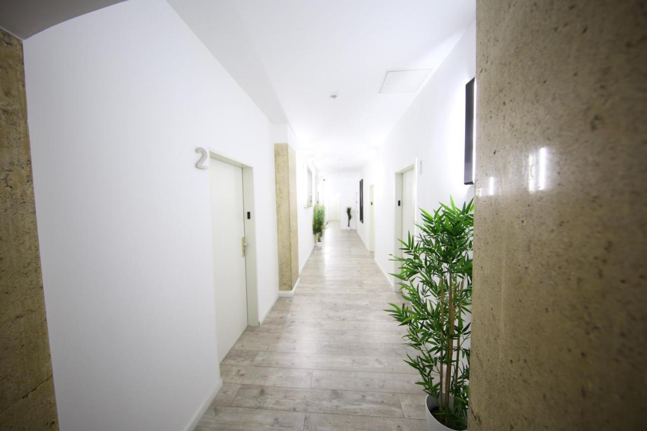 Luxomes - Aparthotel Zentrum Norimberga Esterno foto